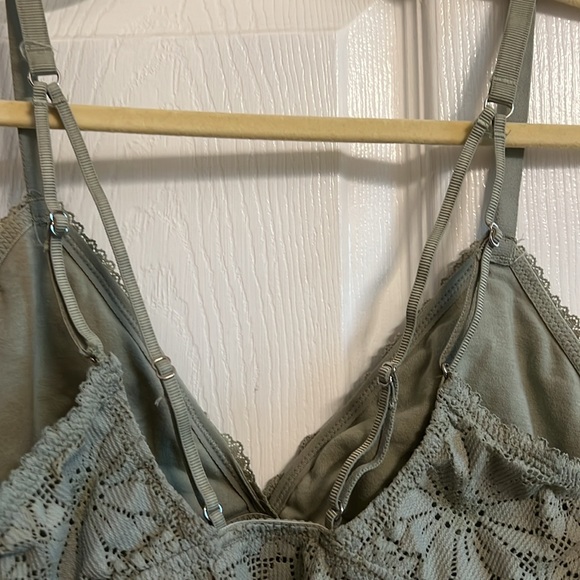 Aerie green  floral bralette size large - Picture 5 of 7